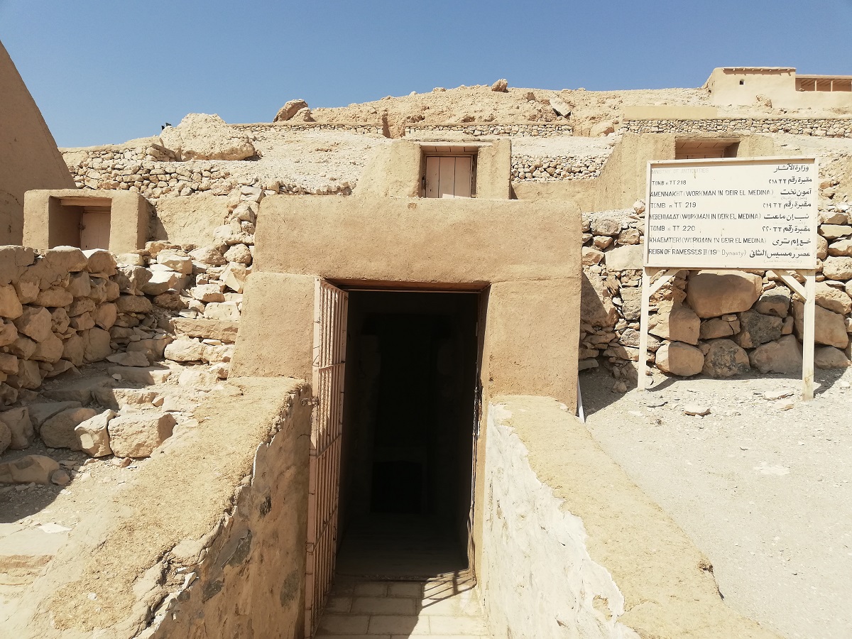 Trip to Cleopatra and Dendera Temple from Hurghada